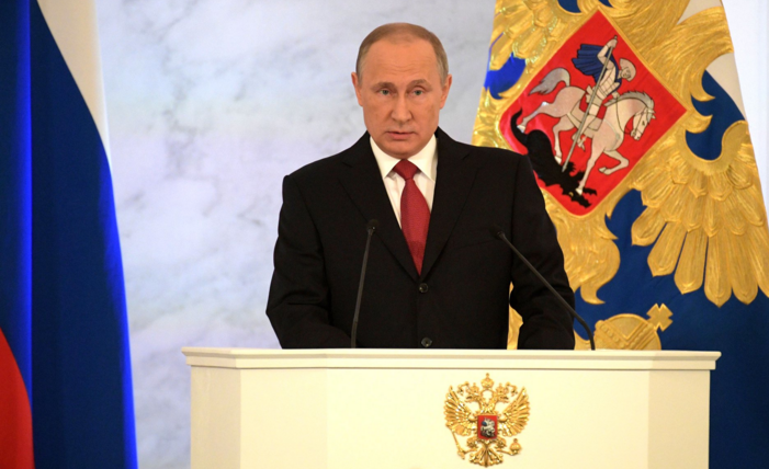 Президент РФ В. В. Путин оглашает послание к Федеральному собранию в Георгиевском зале Большого Кремлевского дворца 1 декабря 2016 года
