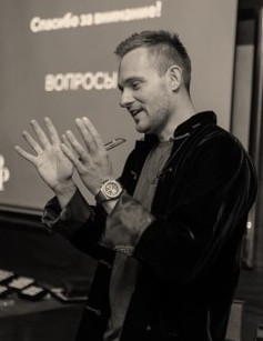 Илья Поднебесных - основатель и управляющий партнер семейного ювелирного дома Поднебесных